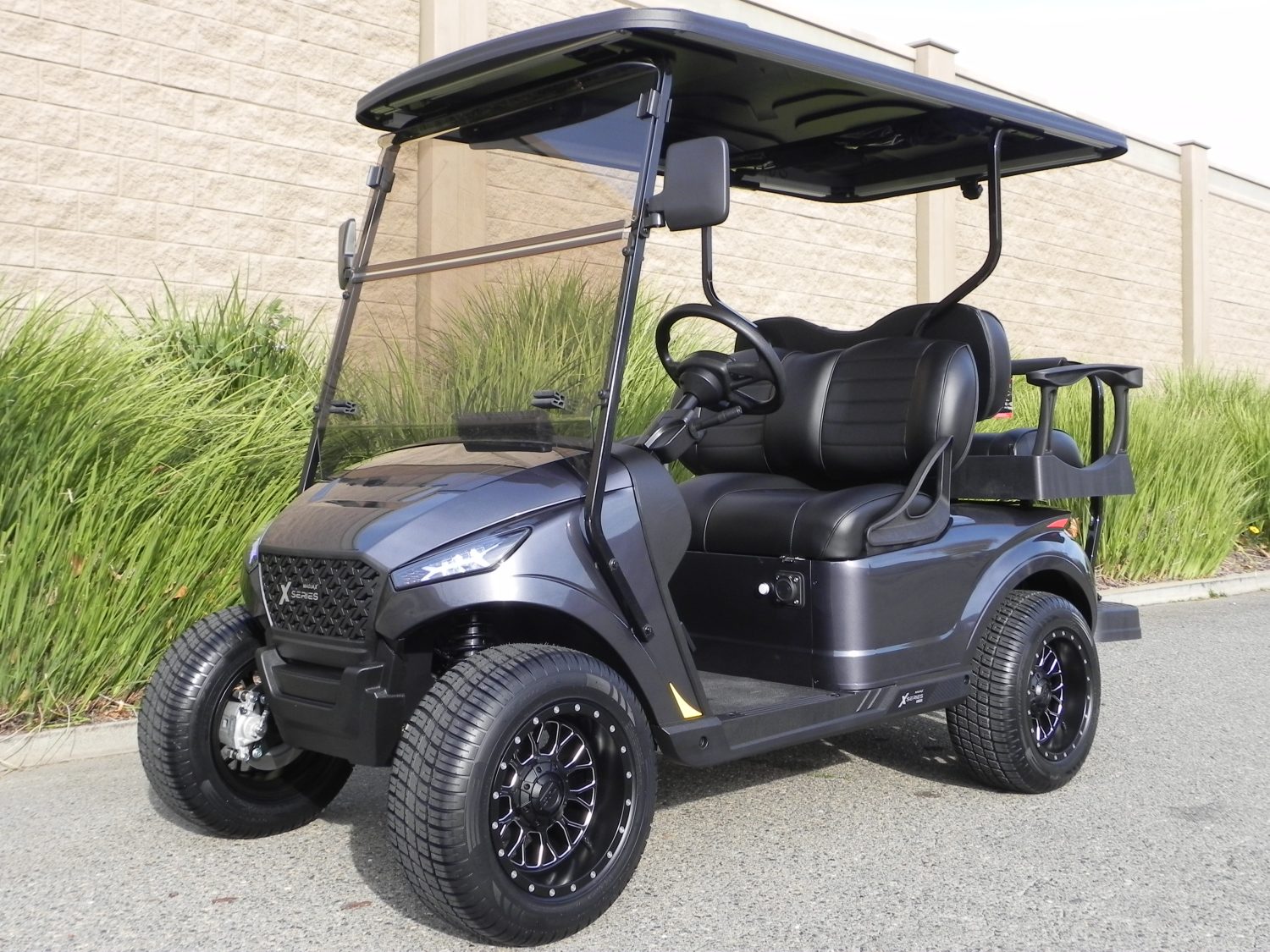 2024 XSeries Storm 4-Passenger | Gilchrist Golf Cars